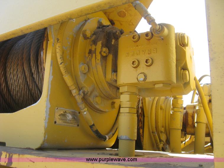 image for item J2868 1973 Caterpillar 561D pipelayer