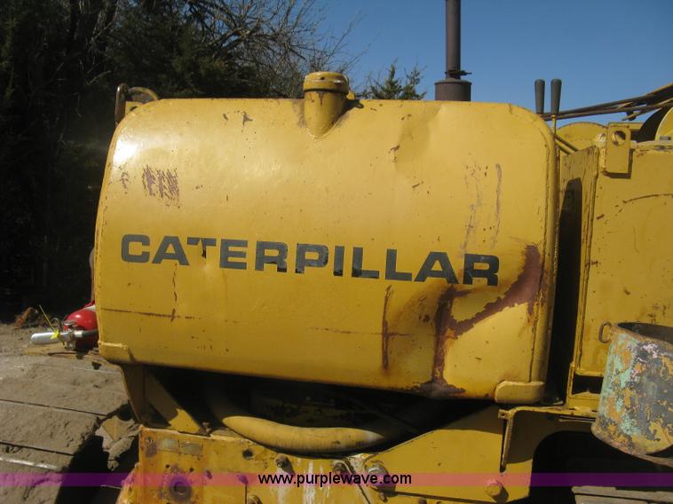 image for item J2868 1973 Caterpillar 561D pipelayer