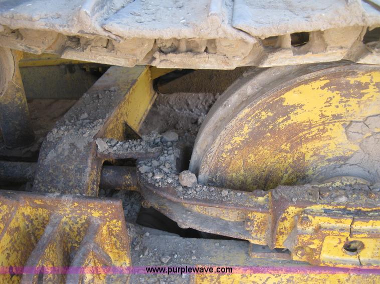 image for item J2868 1973 Caterpillar 561D pipelayer