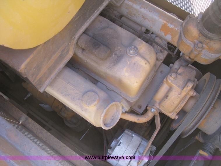 image for item J2869 Case 1450 pipelayer