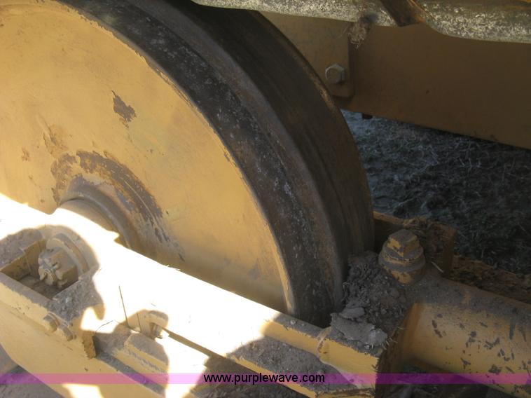 image for item J2869 Case 1450 pipelayer