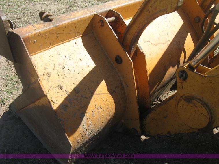image for item J2870 1999 Case 580L backhoe