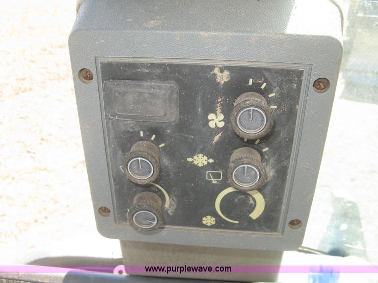 image for item J2870 1999 Case 580L backhoe