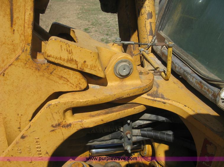 image for item J2870 1999 Case 580L backhoe