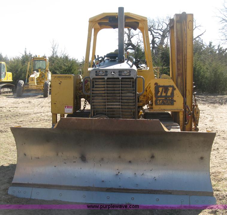 image for item J2871 2003 John Deere 650H pipelayer