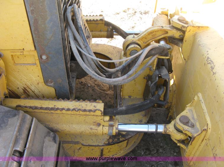 image for item J2871 2003 John Deere 650H pipelayer