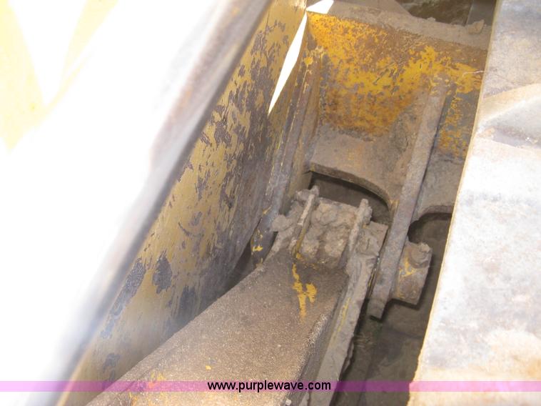 image for item J2871 2003 John Deere 650H pipelayer