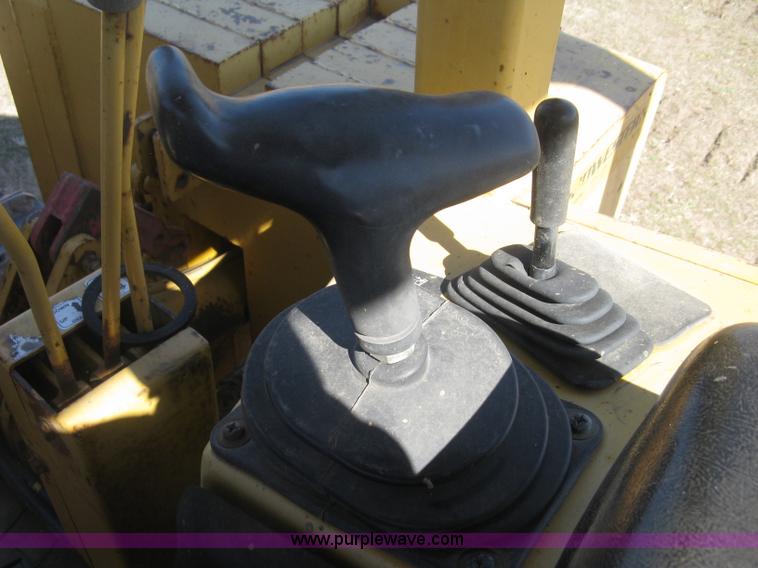 image for item J2871 2003 John Deere 650H pipelayer