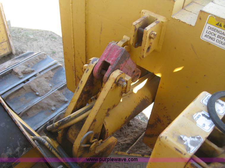 image for item J2871 2003 John Deere 650H pipelayer