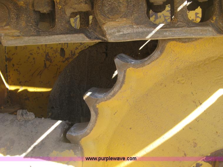 image for item J2871 2003 John Deere 650H pipelayer