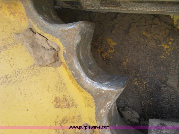 image for item J2871 2003 John Deere 650H pipelayer