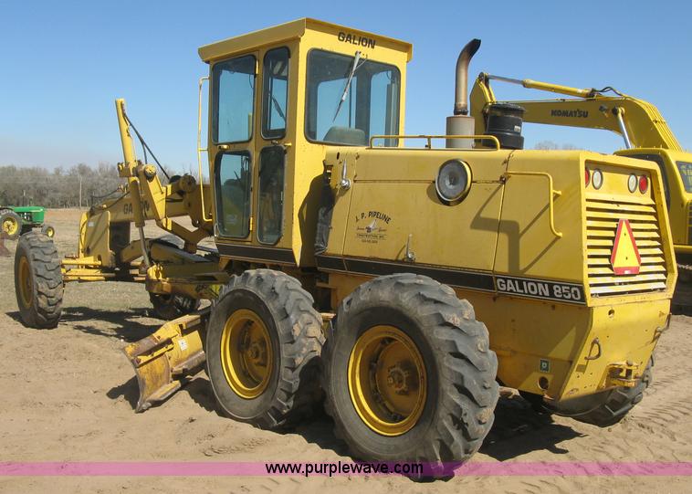image for item J2872 Galion 850B motor grader