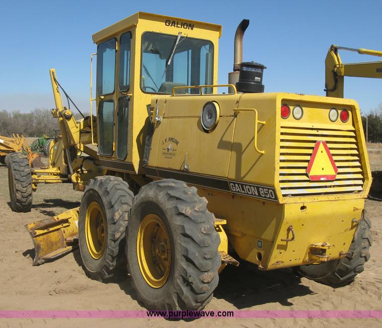 image for item J2872 Galion 850B motor grader
