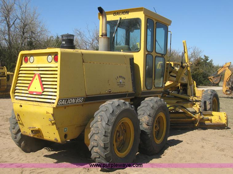 image for item J2872 Galion 850B motor grader