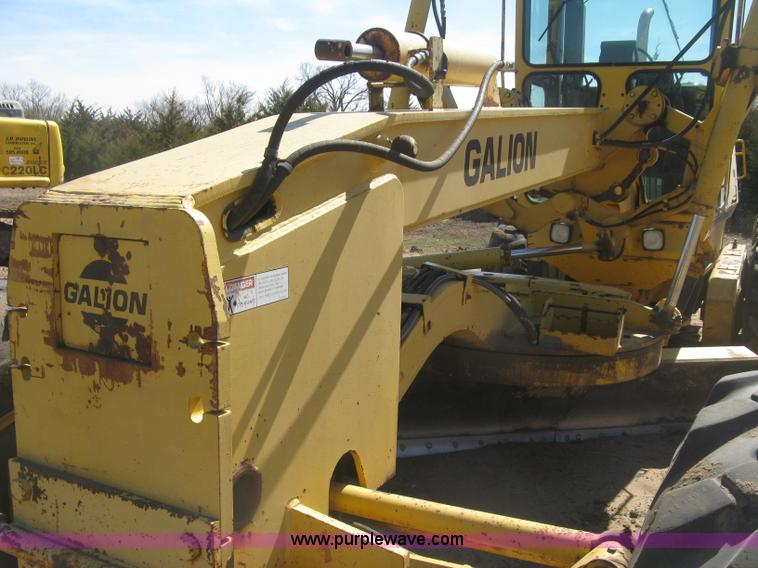 image for item J2872 Galion 850B motor grader