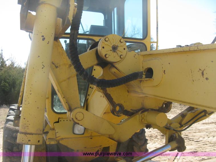 image for item J2872 Galion 850B motor grader