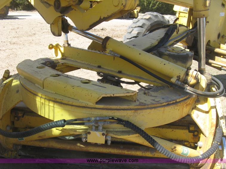 image for item J2872 Galion 850B motor grader