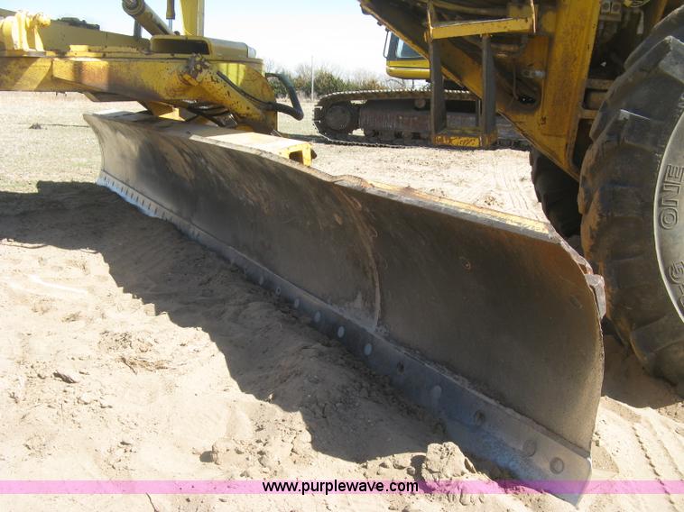 image for item J2872 Galion 850B motor grader
