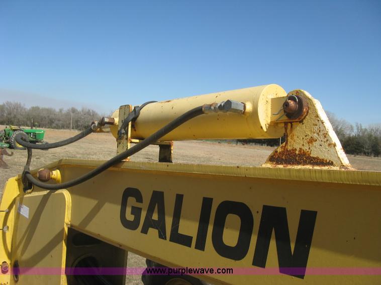 image for item J2872 Galion 850B motor grader