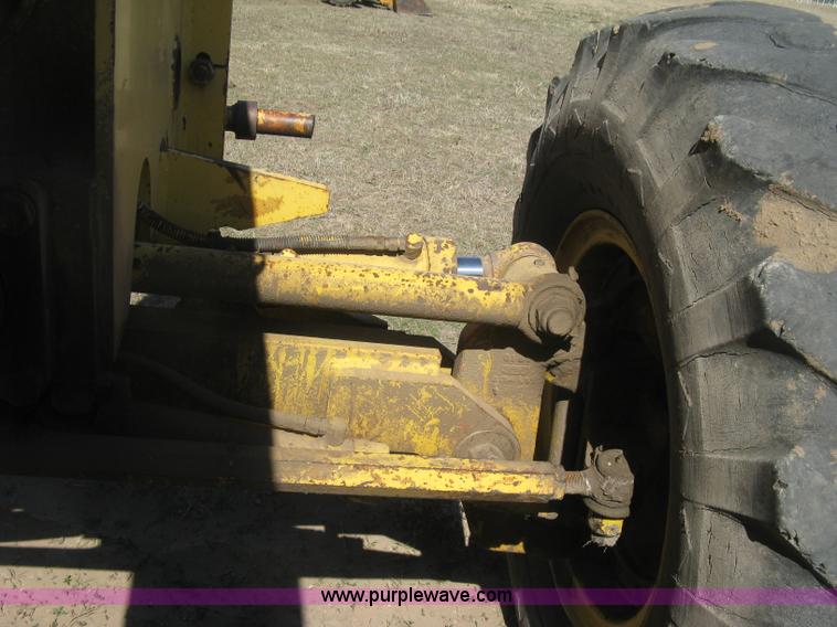 image for item J2872 Galion 850B motor grader