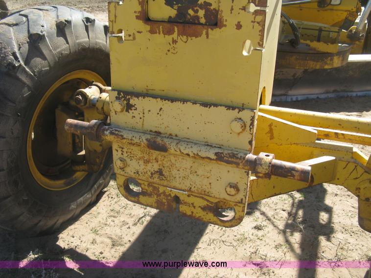 image for item J2872 Galion 850B motor grader