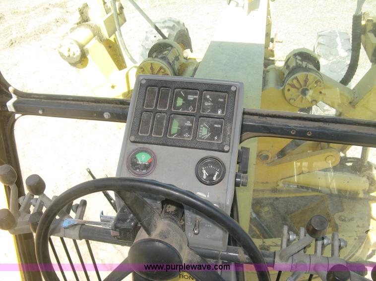 image for item J2872 Galion 850B motor grader