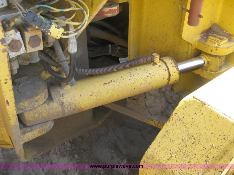 image for item J2872 Galion 850B motor grader