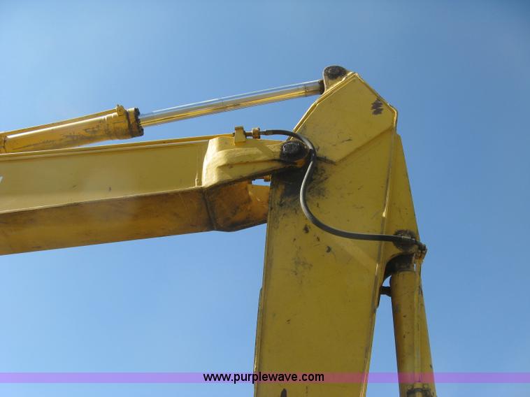 image for item J2873 2000 Komatsu PC220LC-6LE excavator