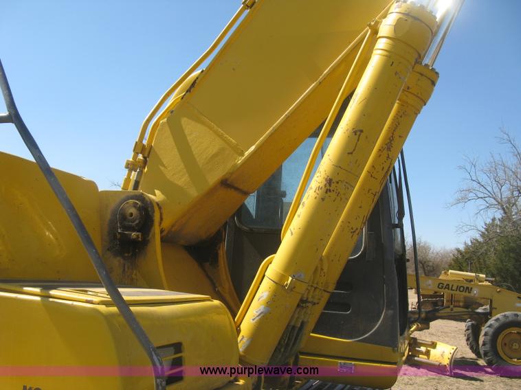 image for item J2873 2000 Komatsu PC220LC-6LE excavator