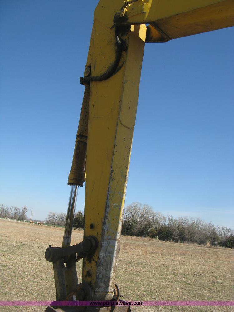 image for item J2873 2000 Komatsu PC220LC-6LE excavator