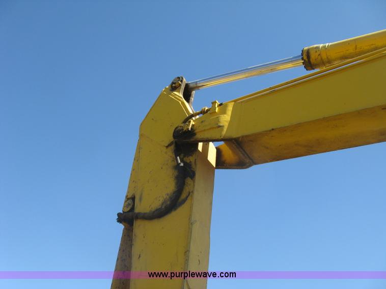 image for item J2873 2000 Komatsu PC220LC-6LE excavator