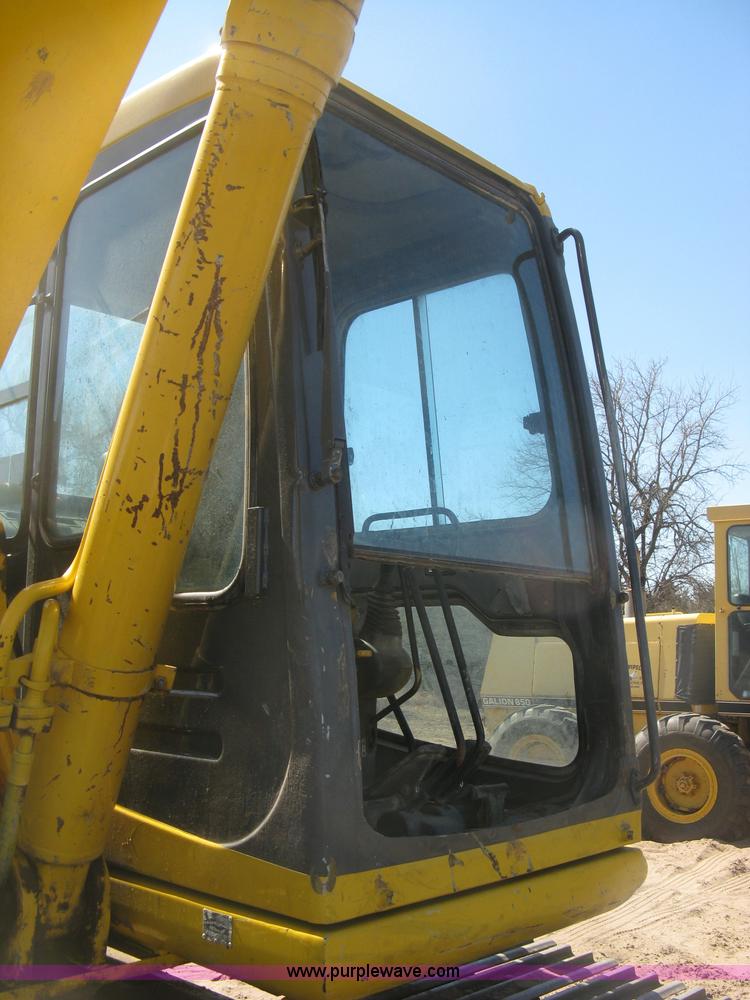 image for item J2873 2000 Komatsu PC220LC-6LE excavator