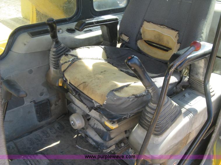 image for item J2873 2000 Komatsu PC220LC-6LE excavator