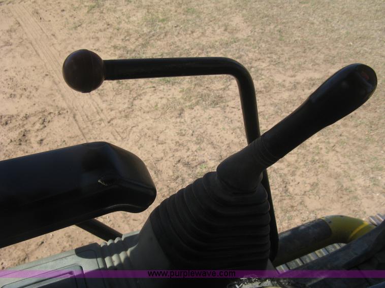 image for item J2873 2000 Komatsu PC220LC-6LE excavator