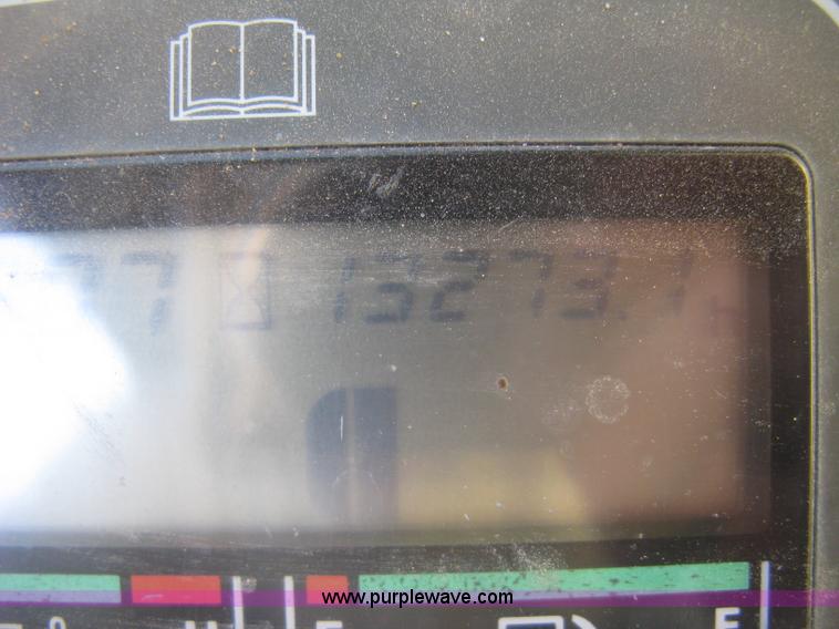 image for item J2873 2000 Komatsu PC220LC-6LE excavator