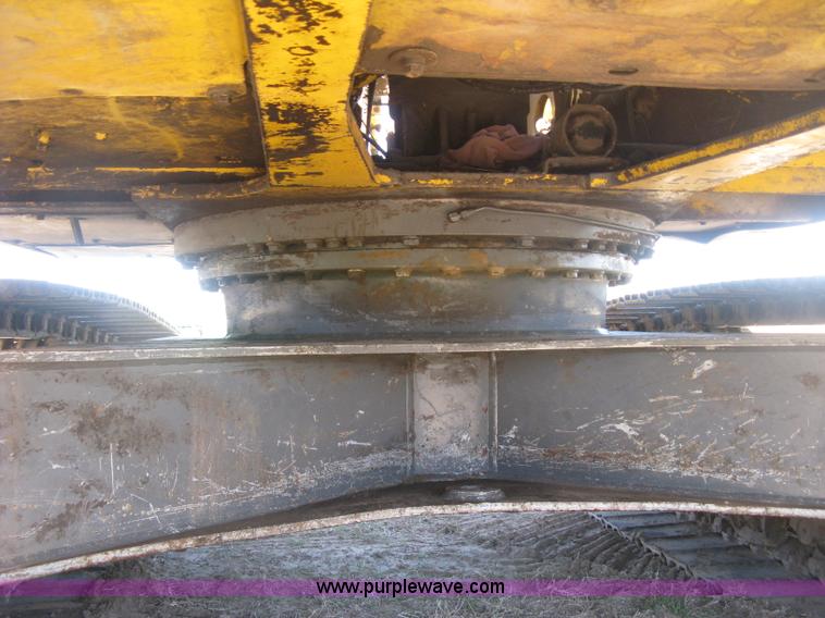 image for item J2873 2000 Komatsu PC220LC-6LE excavator