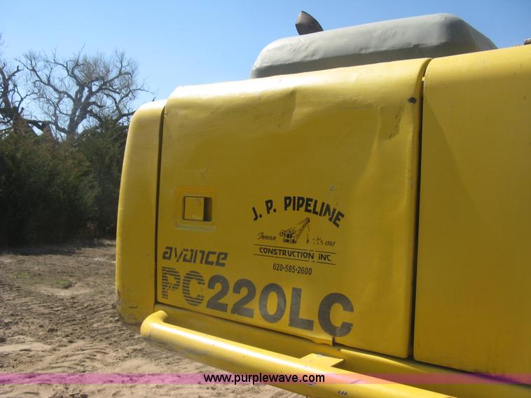 image for item J2873 2000 Komatsu PC220LC-6LE excavator