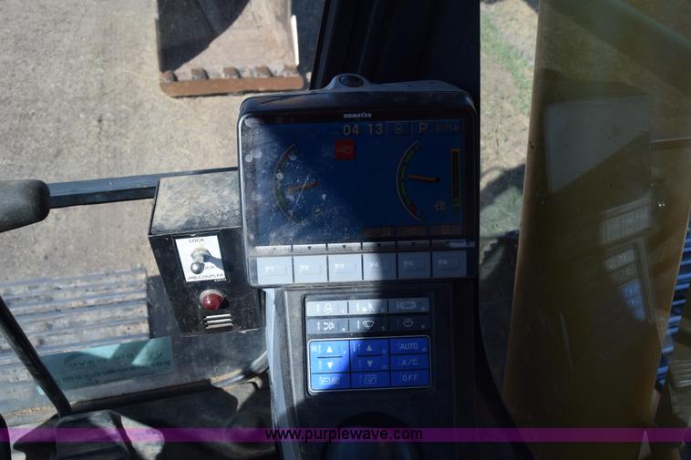 image for item K4302 2007 Komatsu PC200LC-8 excavator