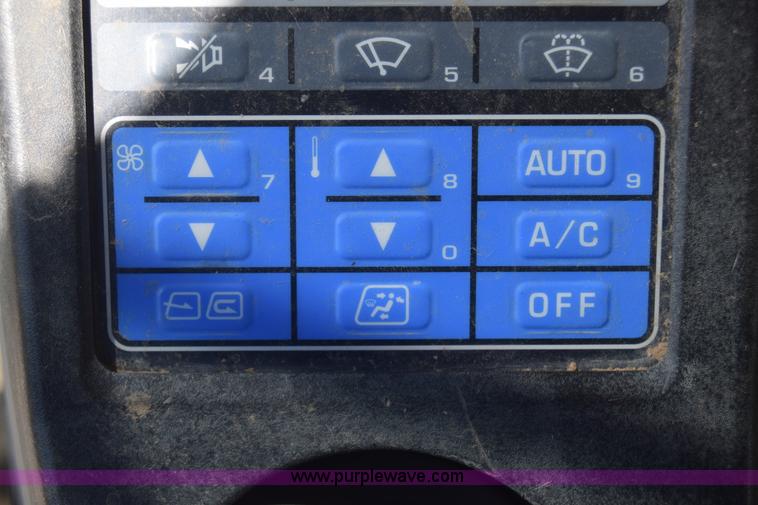 image for item K4302 2007 Komatsu PC200LC-8 excavator