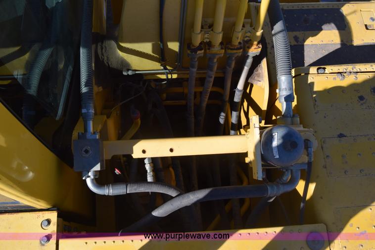 image for item K4302 2007 Komatsu PC200LC-8 excavator