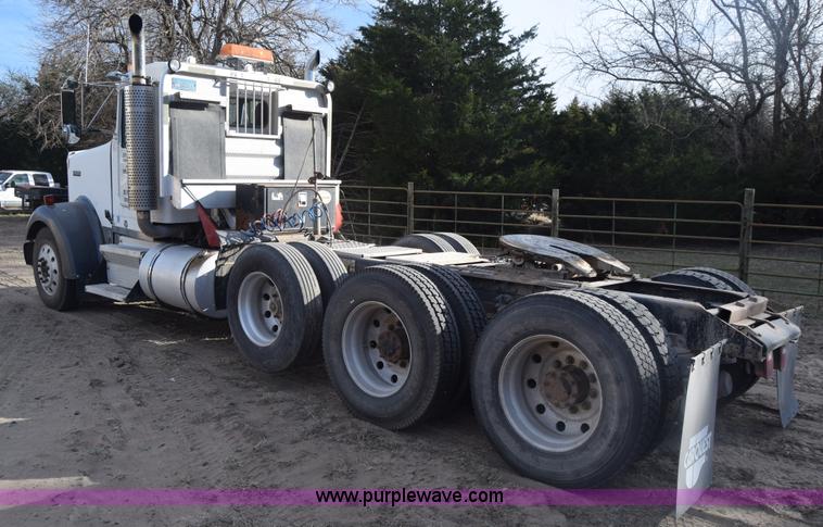 image for item K4303 1997 Kenworth W900 semi truck