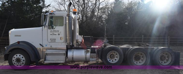 image for item K4303 1997 Kenworth W900 semi truck