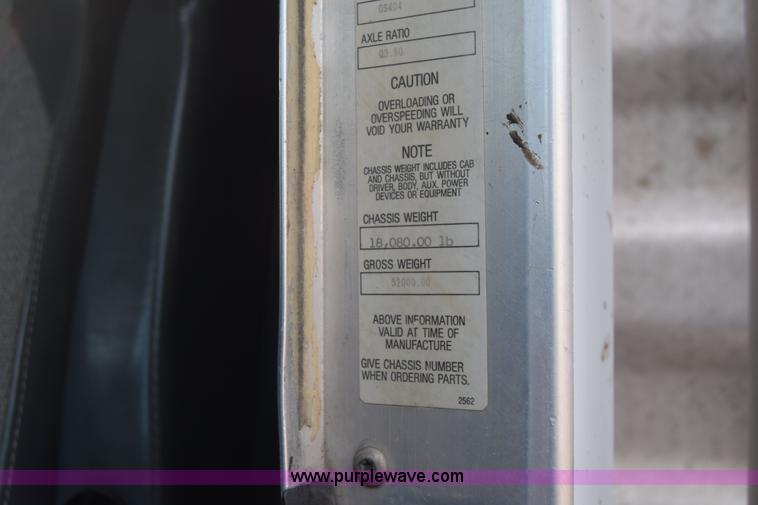 image for item K4303 1997 Kenworth W900 semi truck