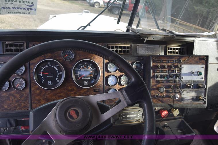 image for item K4303 1997 Kenworth W900 semi truck
