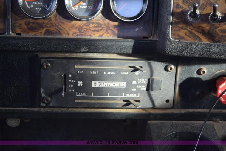 image for item K4303 1997 Kenworth W900 semi truck