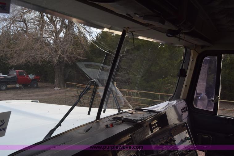 image for item K4303 1997 Kenworth W900 semi truck