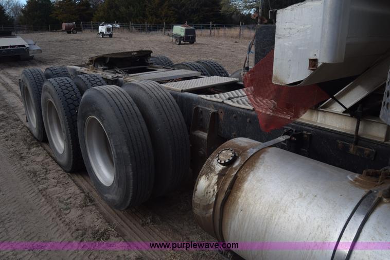 image for item K4303 1997 Kenworth W900 semi truck