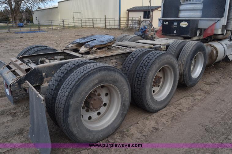 image for item K4303 1997 Kenworth W900 semi truck