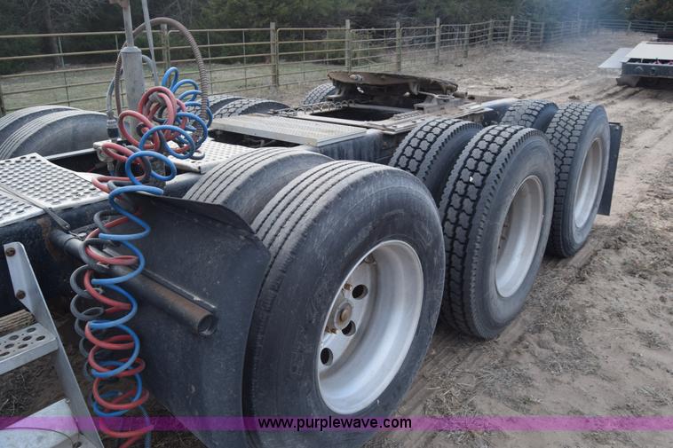 image for item K4303 1997 Kenworth W900 semi truck