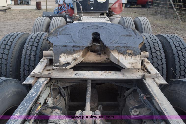 image for item K4303 1997 Kenworth W900 semi truck